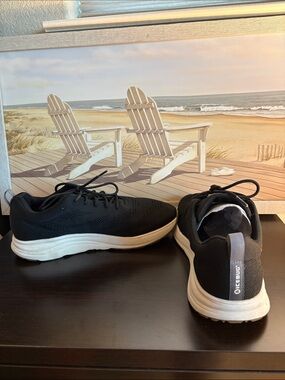 Icebug Men’s Black Athletic Sneakers with White Sole